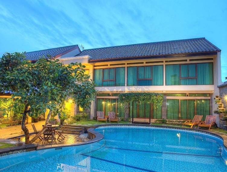 Maharani Guest House Yogyakarta Esterno foto
