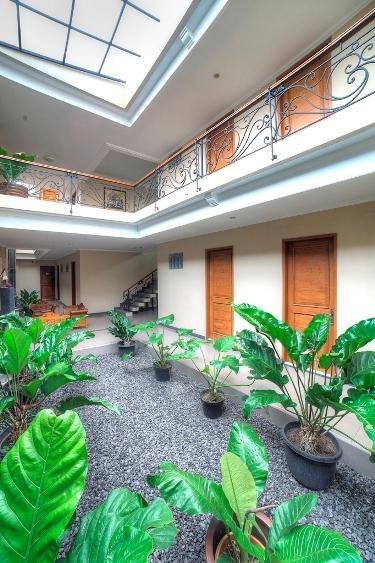 Maharani Guest House Yogyakarta Esterno foto